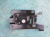 Bentley Flying Spur Gt boot trunk manual lock latch release