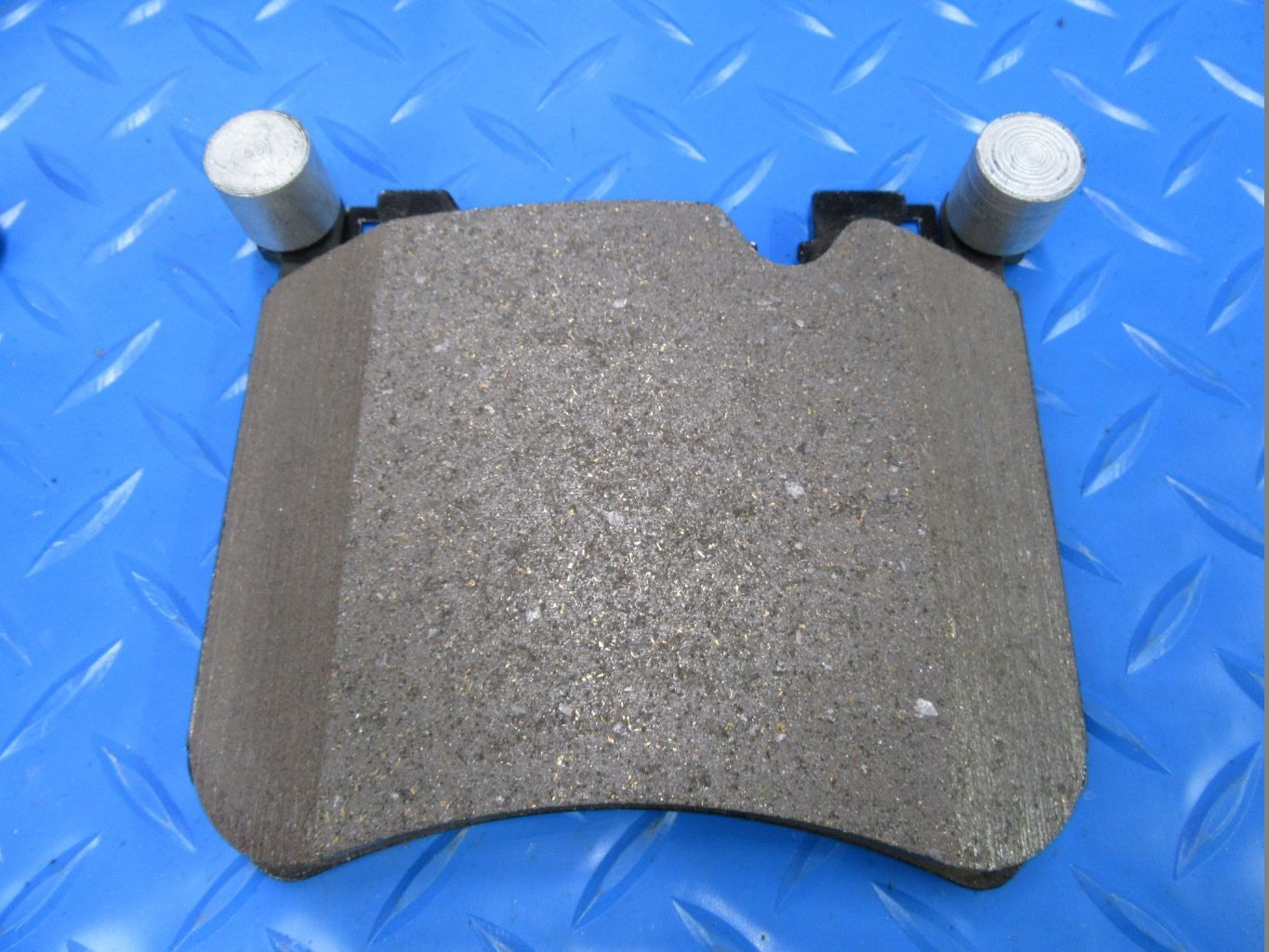 Rolls Royce Ghost Dawn Wraith front brake pads + sensor LOW DUST #7751