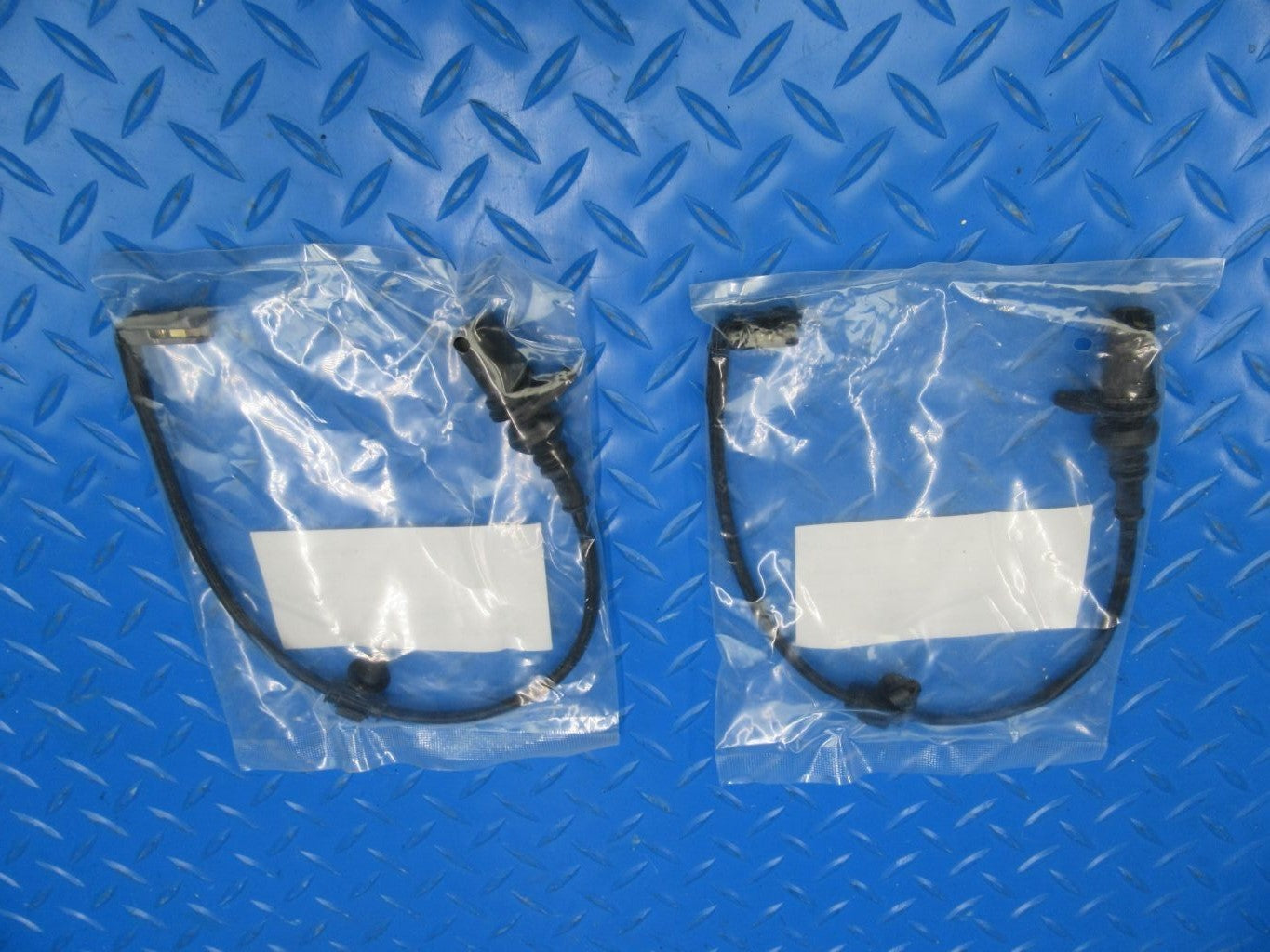 B789 Sensor. Part Sale! OEM factory and aftermarket TopEuro Bentley Bentayga rear brake ...