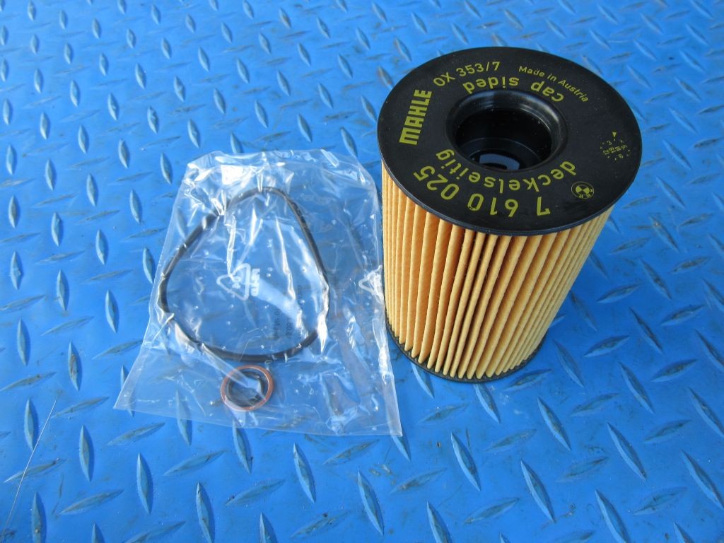 Rolls Royce Ghost Wraith Dawn Cullinan Phantom oil filter OEM #7922