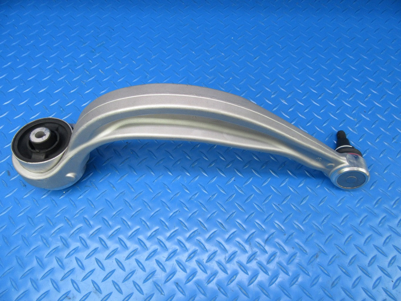 Bentley Bentayga lower control arms left & right TopEuro #9145