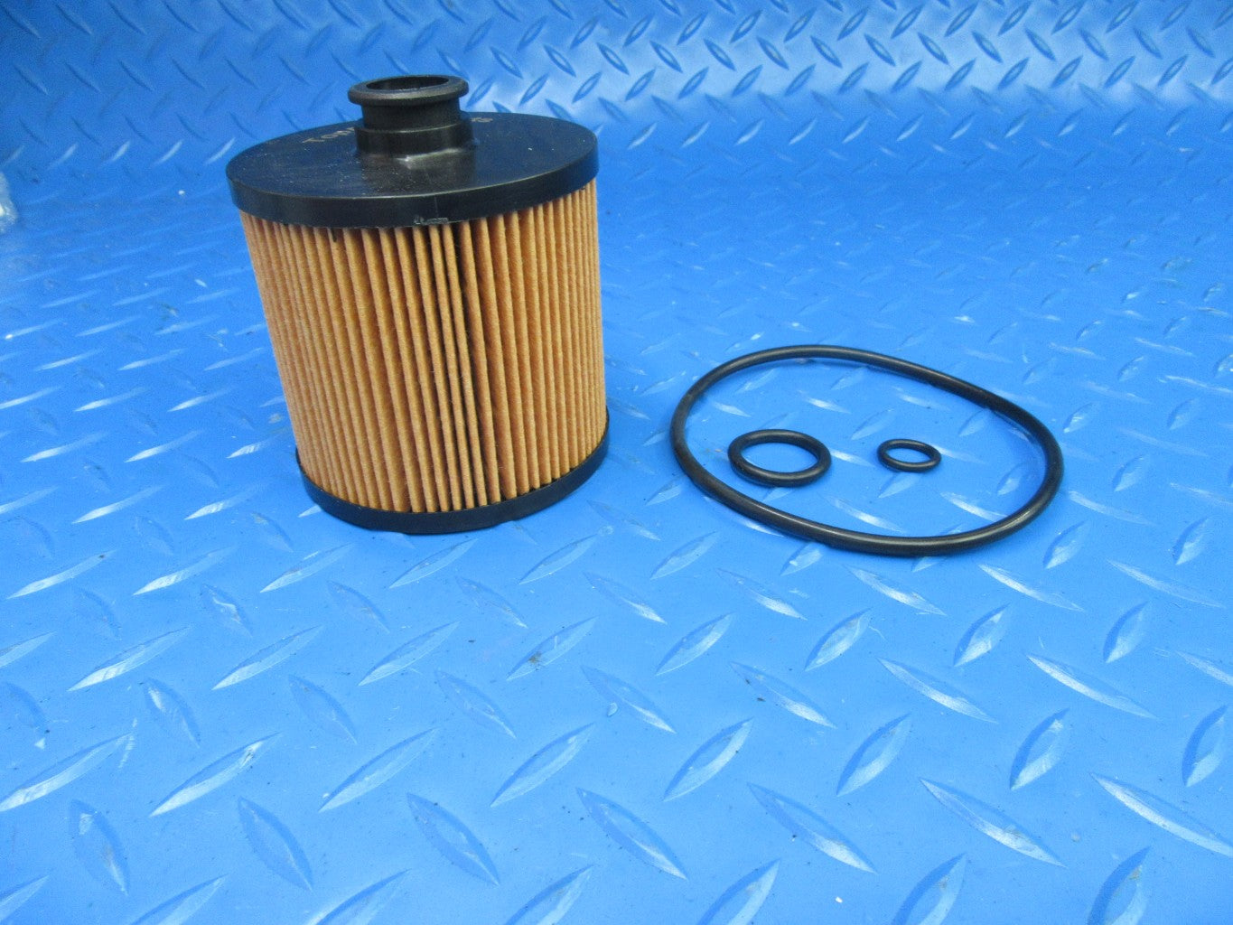 Bentley Bentayga engine oil filter TopEuro #9052