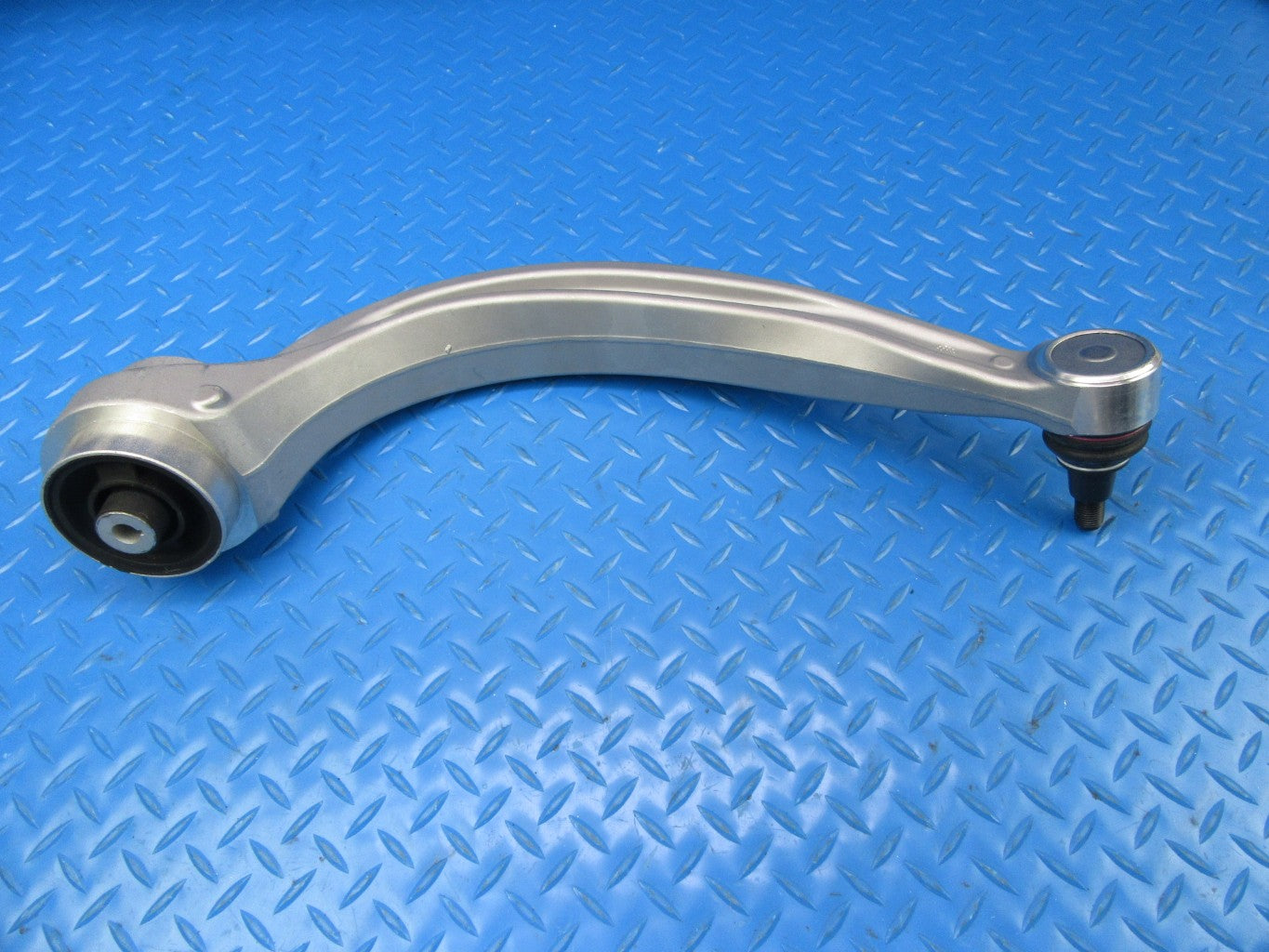 Bentley Bentayga right lower control arms TopEuro #9146