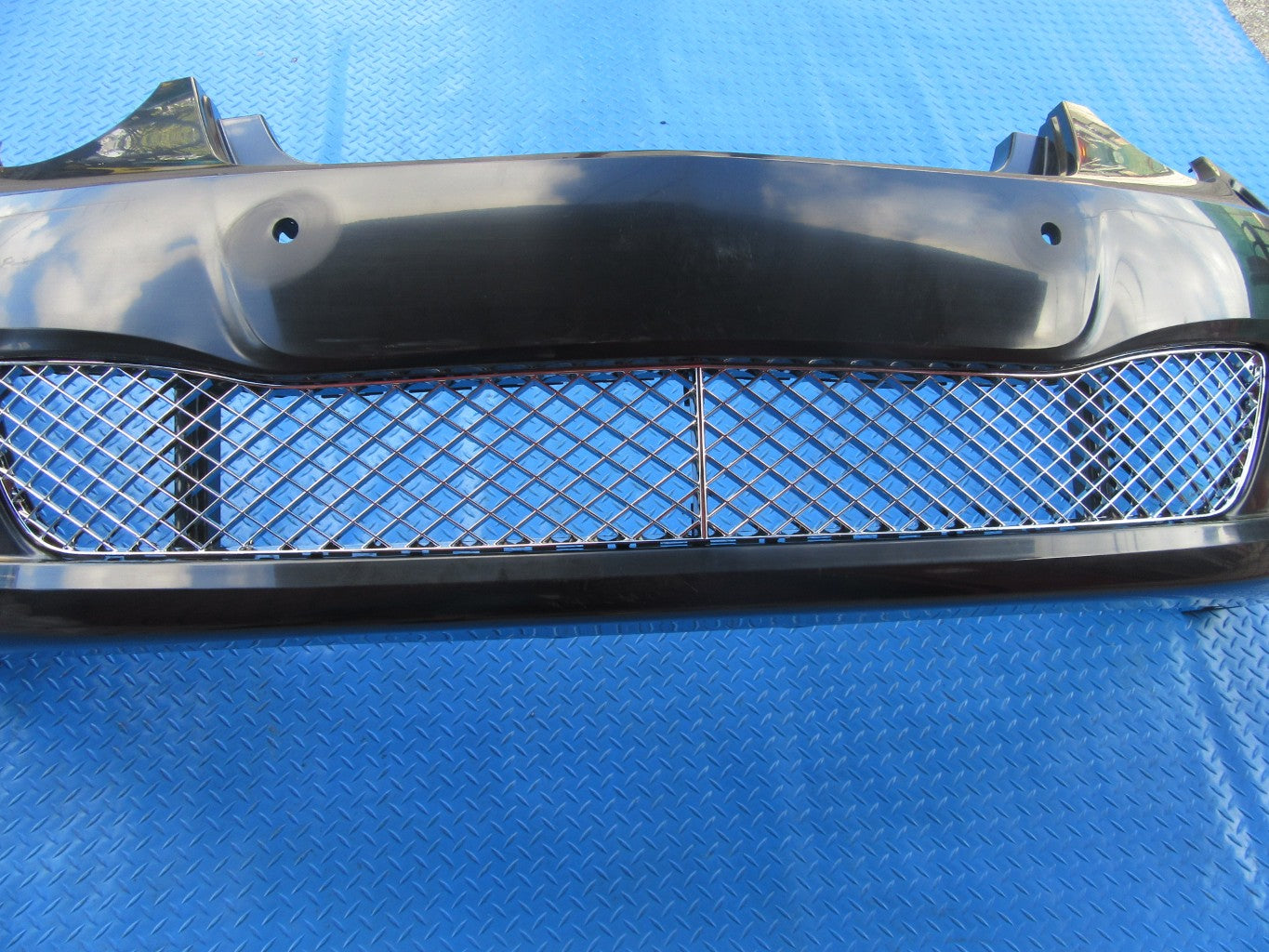 Bentley Continental Flying Spur front bumper cover + grilles #9058