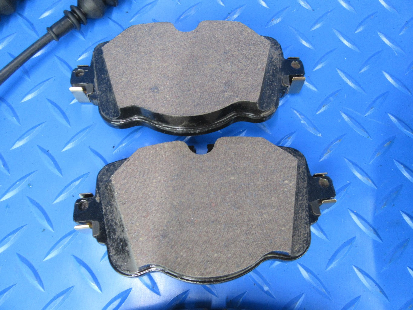 Bentley Bentayga front rear brake pads and rotors TopEuro #7389