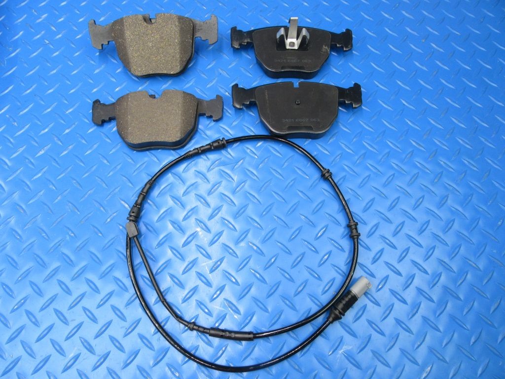 Rolls Royce Ghost Dawn Wraith rear brake pads with sensor TopEuro #8539