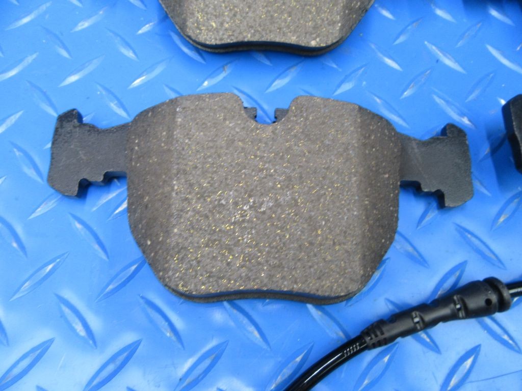 Rolls Royce Ghost Dawn Wraith rear brake pads with sensor TopEuro #8539