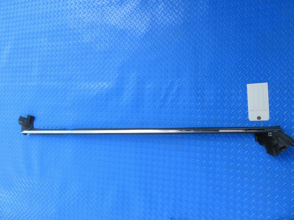 Bentley Continental Gtc left door upper molding #5679