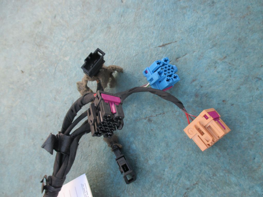 Bentley Flying Spur left rear door B pillar wire harnes