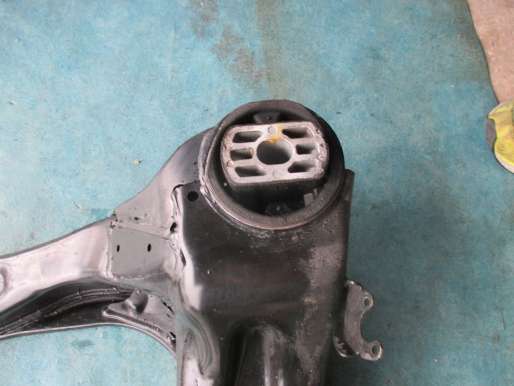 Bentley Continental Gt Gtc Flying Spur engine cradle cross member subframe
