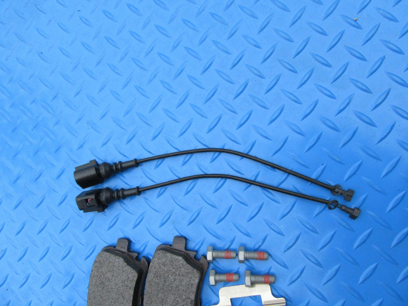 Bentley Continental GT GTC Flying Spur rear brakes brake pads #5843