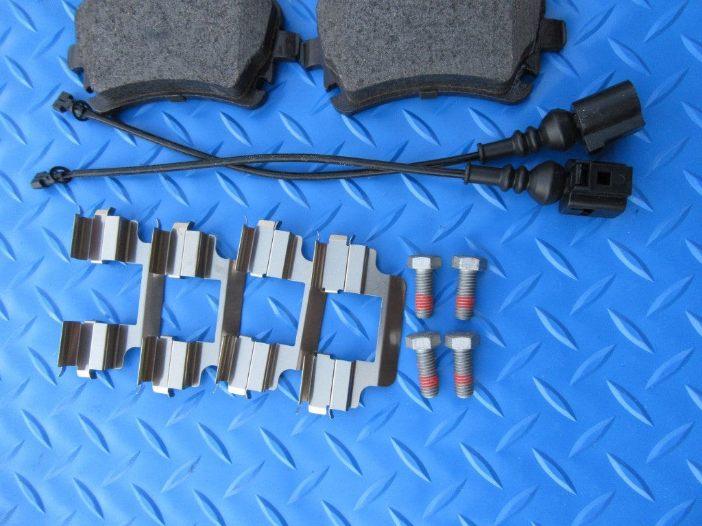 Bentley Continental GT GTC Flying Spur front and rear brakes brake pads #5842