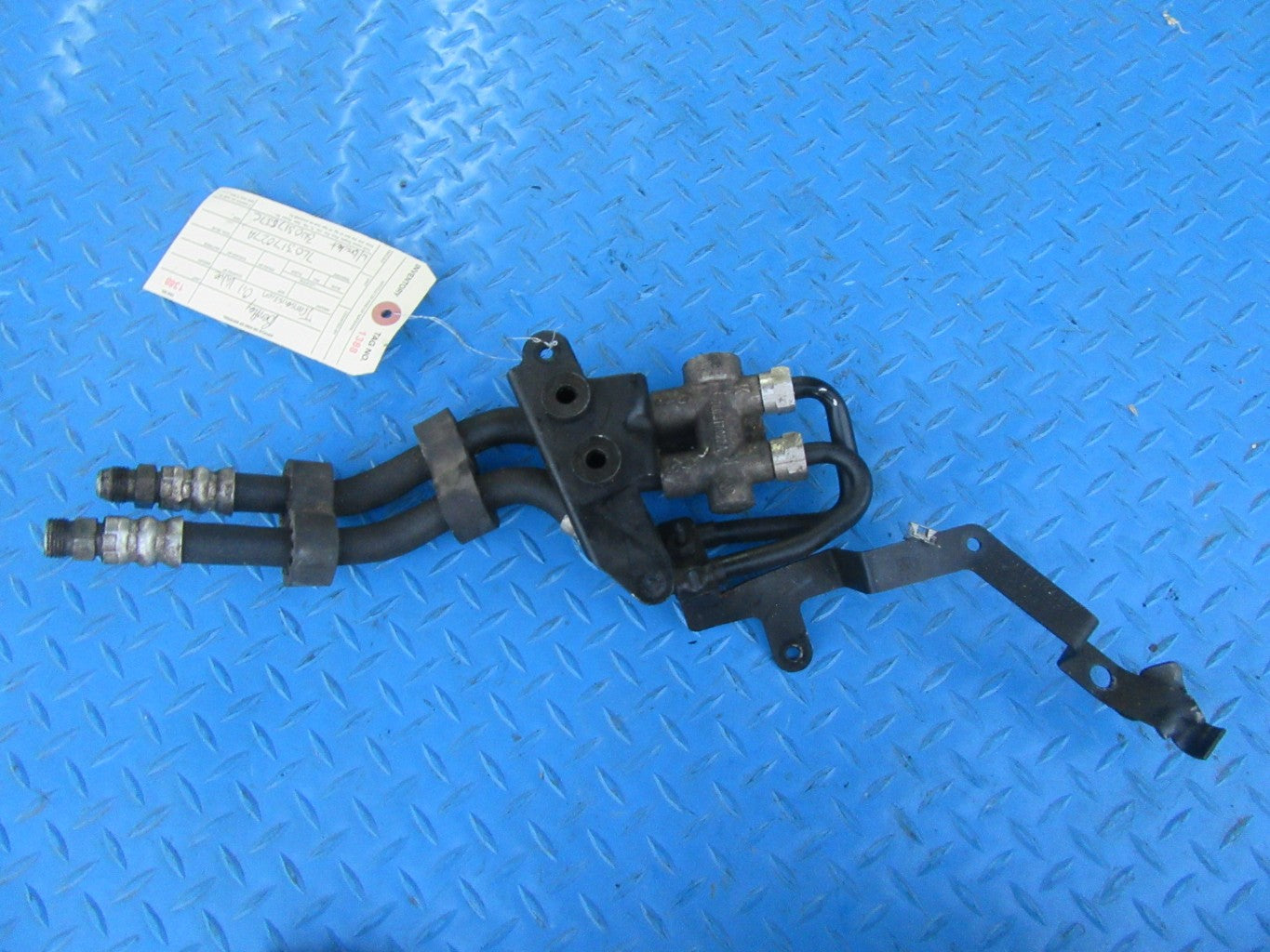 Bentley Continental Flying Spur GT GTC right transmission oil valve line #1388