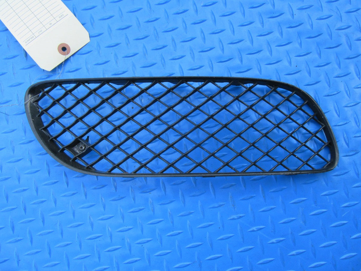 Bentley Continental GT GTC front bumper right grille #0249