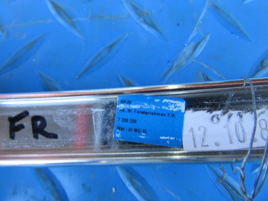 Rolls Royce Ghost front right door upper chrome trim #8354