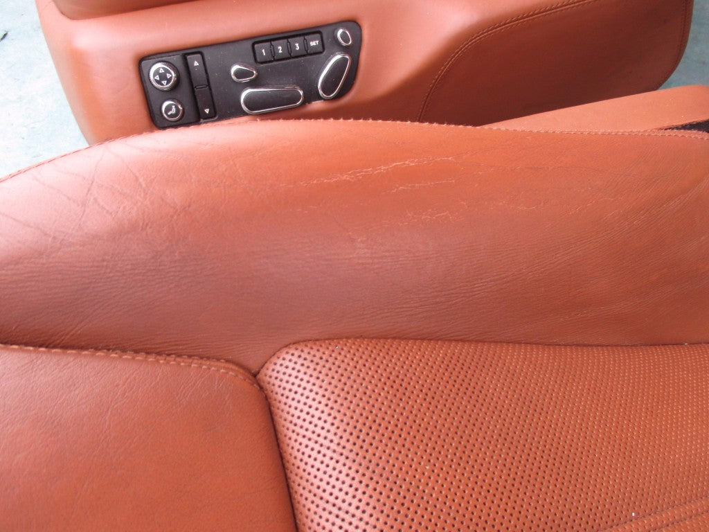 Bentley Continental Flying Spur Front seats saddle