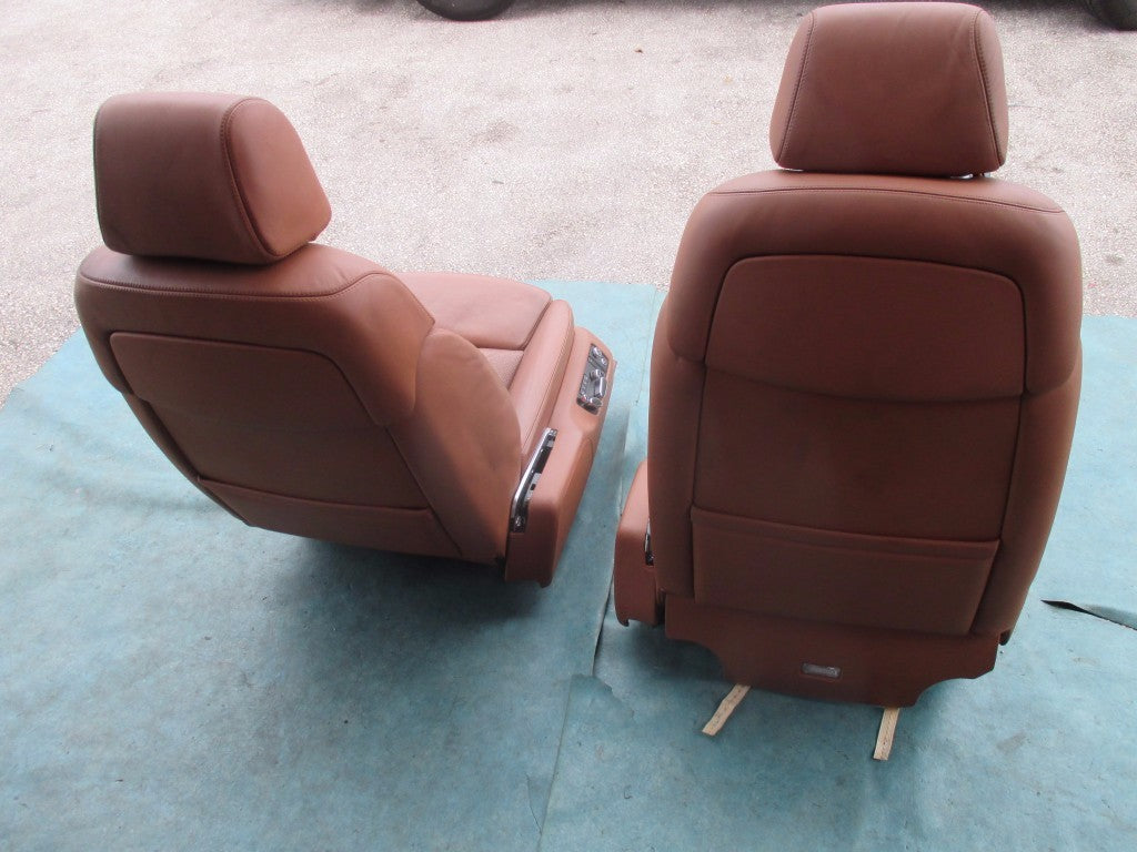 Bentley Continental Flying Spur Front seats saddle