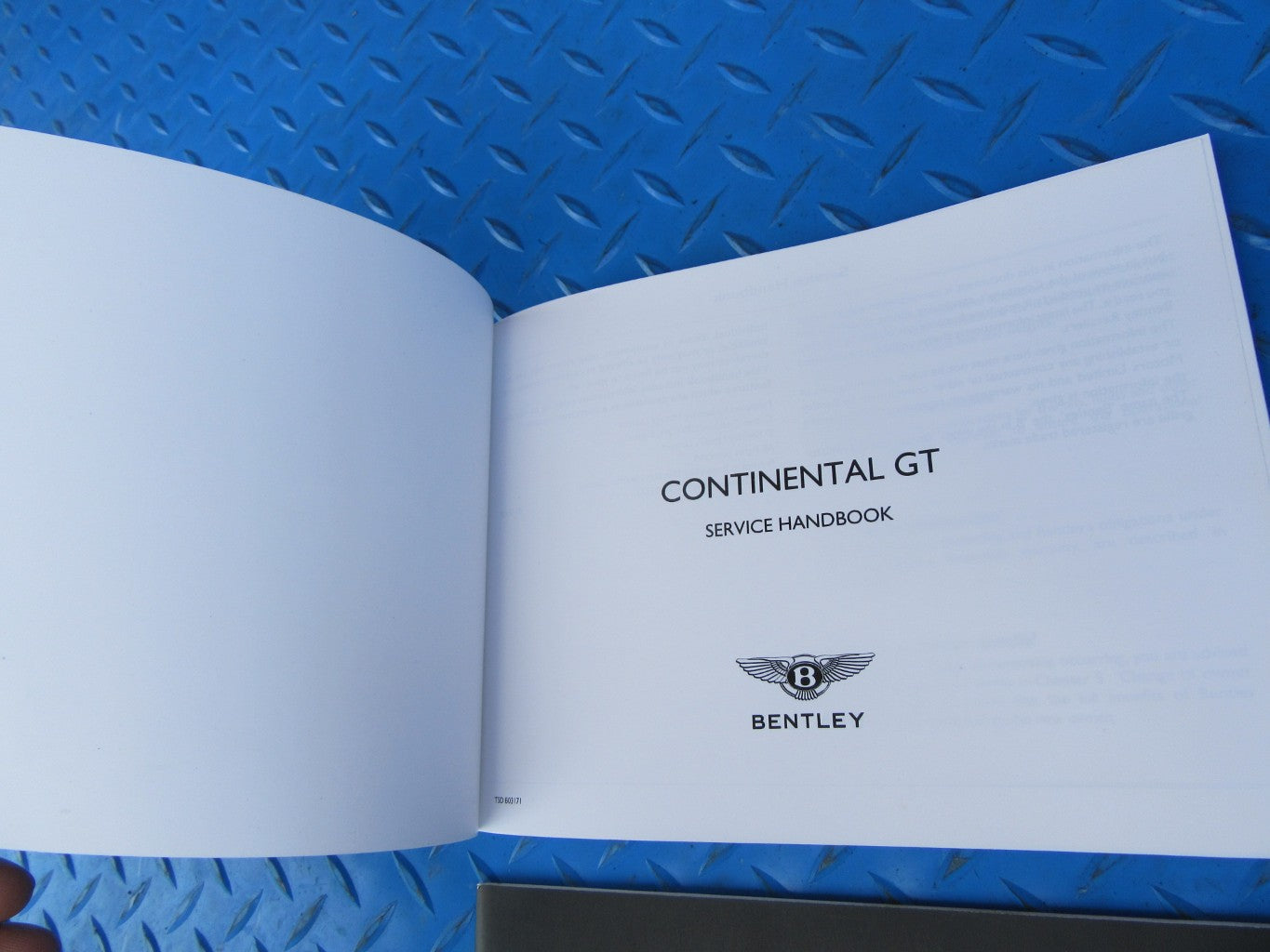 Bentley Continental GT service handbook and consumer protection booklet #0103