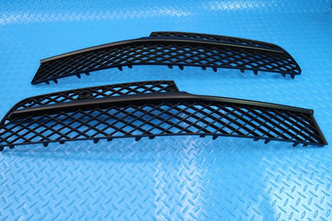 Bentley Continental Flying Spur front bumper black grille left & right #9886