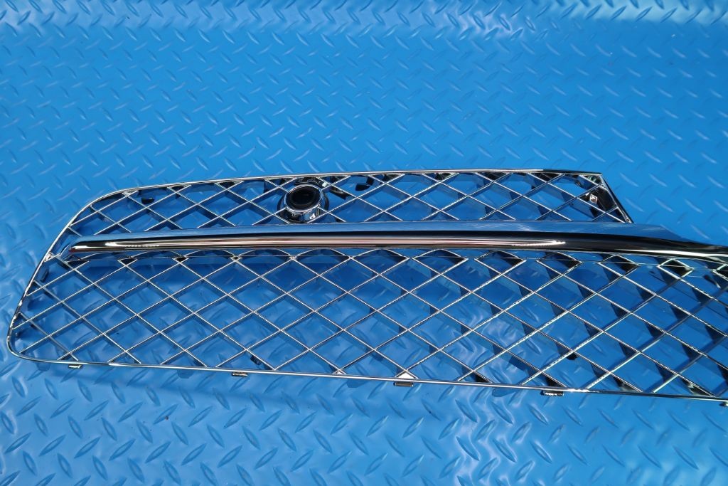 Bentley Continental Flying Spur right front bumper chrome grille #9890