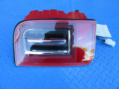 Rolls Royce Cullinan right tail light New #1700