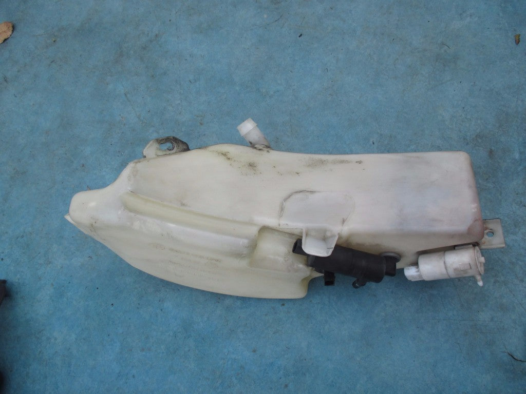 Bentley GT GTC Flying Spur windscreen washer tank reservoir