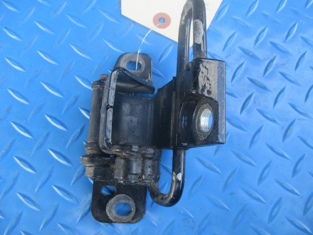 Bentley Flying Spur left rear door lower hinge #5077