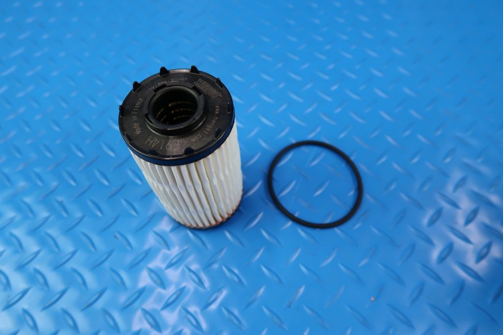 Bentley Bentayga Continental Gt Gtc V8 oil filter #9913