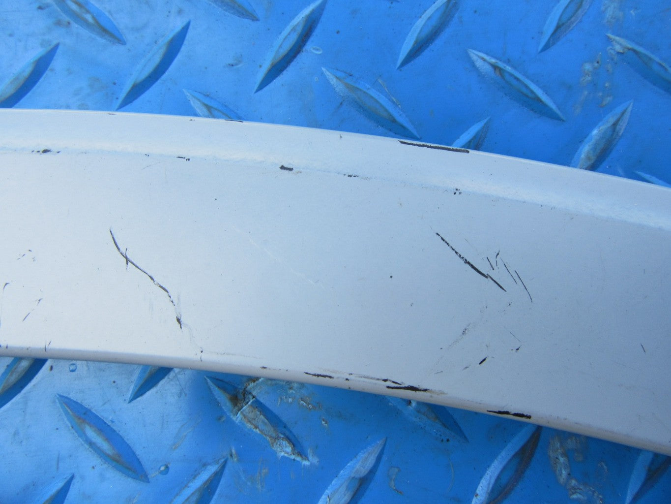 Bentley Bentayga right rear wheel arch trim #5191