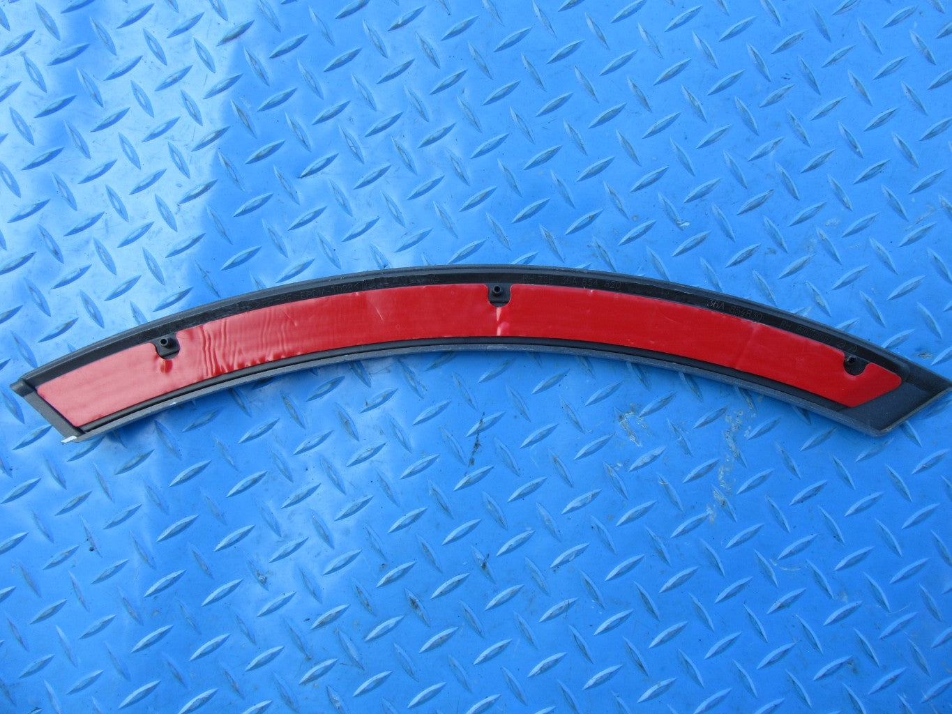 Bentley Bentayga right rear wheel arch trim #5191