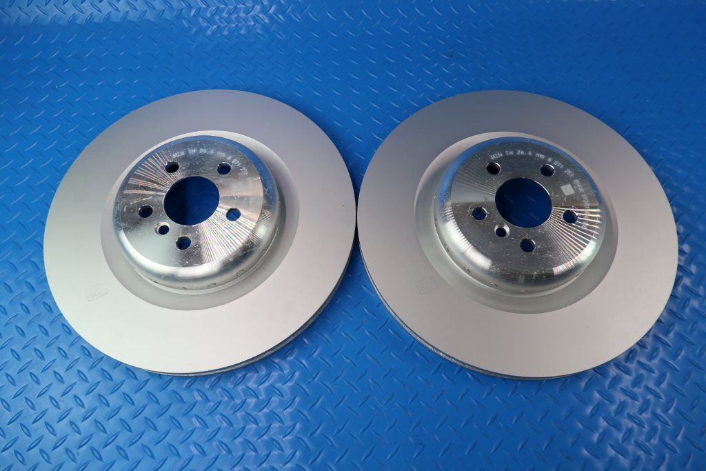 Rolls Royce Cullinan rear brake pads and rotors #9978