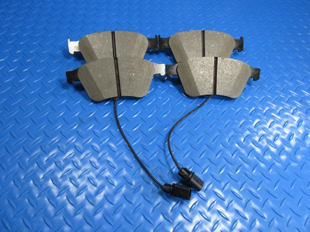 Bentley Continental Gt Gtc Flying Spur front brake pads NEW HIGH PERFORMANCE #6570