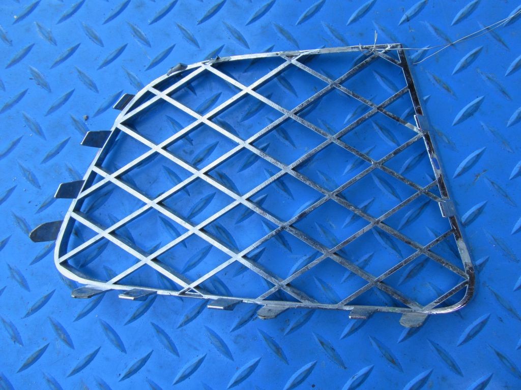 Bentley GT GTC front bumper left grille W12 #6410