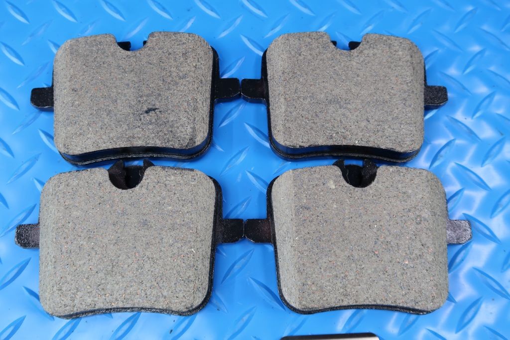 Rolls Royce Cullinan rear brake pads TopEuro #9960