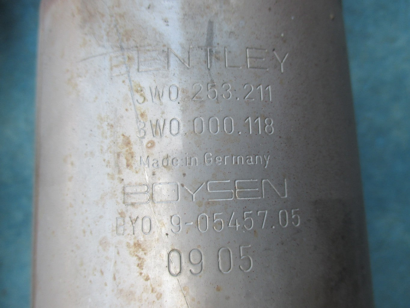 Bentley Continental Flying Spur mid exhaust pipes cats 3951