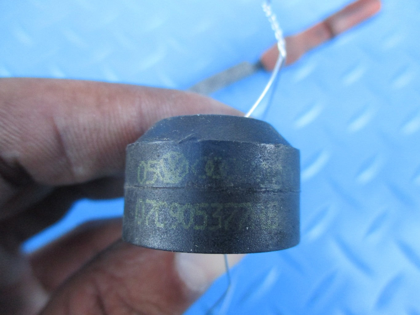 Bentley Flying Spur GT GTC knock sensor #5205