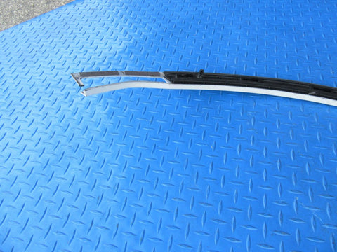 Bentley Bentayga right front wheel arch trim #1917