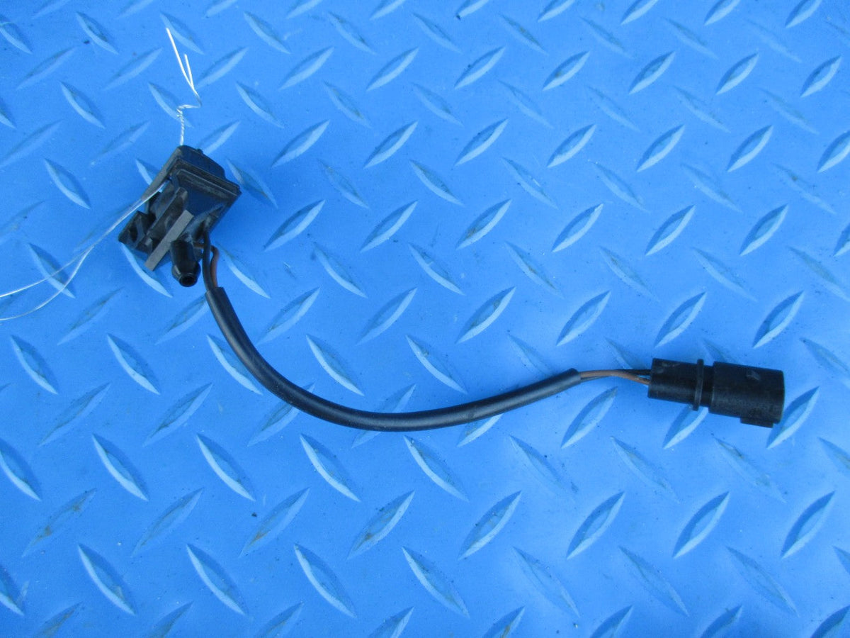 Bentley Flying Spur GT GTC windshield washer heated spray nozzle jet #5120