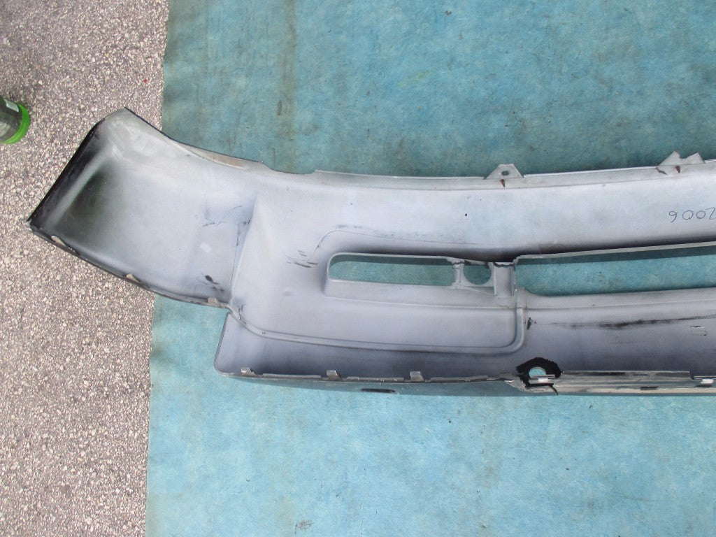 Rolls Royce Phantom front bumper cover rr1  damaged