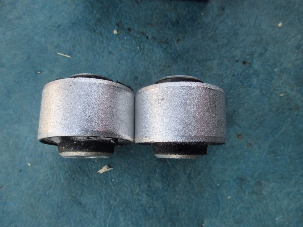thumbnail image 2 of TopEuro Upper Control Arm Bushing For Bentley Gtc, Gt, Flying Spur - OEM Part #3W0407515 2 of 4