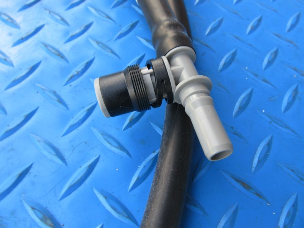 Rolls Royce Ghost Wraith headlight washer fluid pipe hose #8843