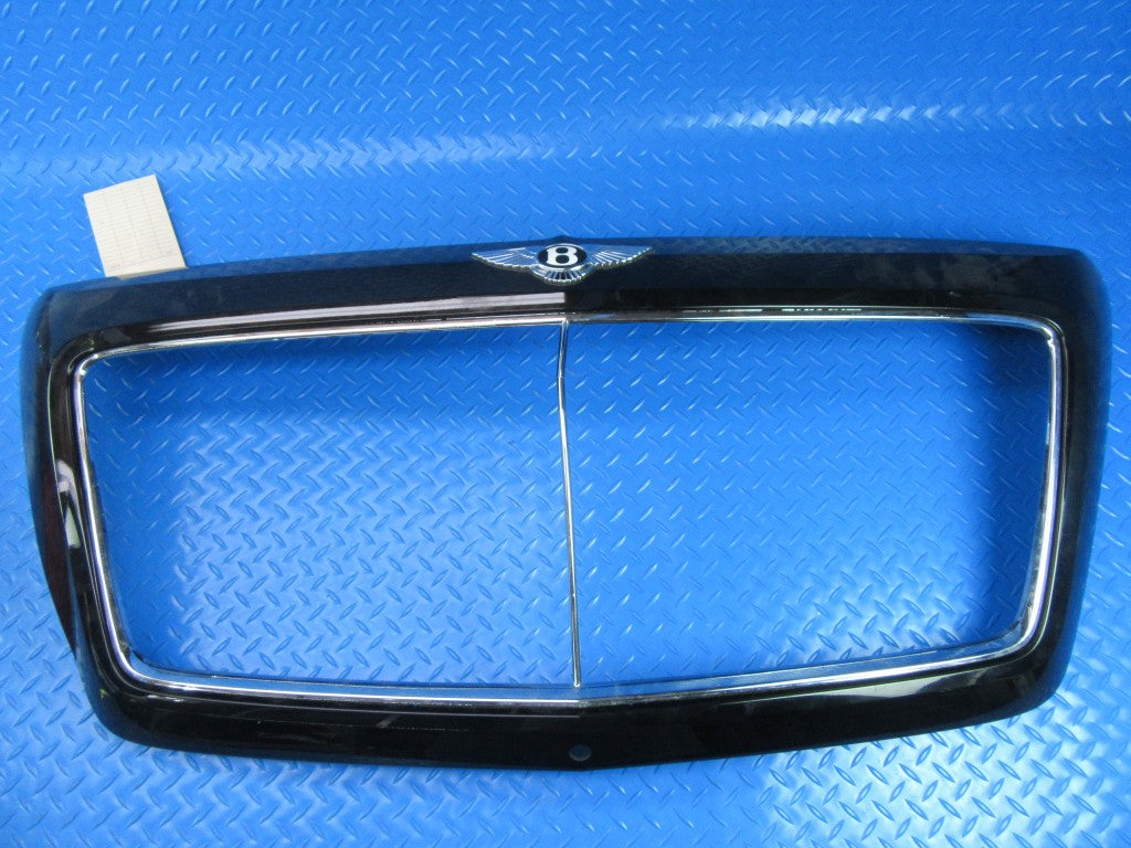 Bentley Bentayga radiator grille surround trim #6086