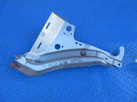 Bentley Flying Spur GT GTC right front wheel housing end plate #0828