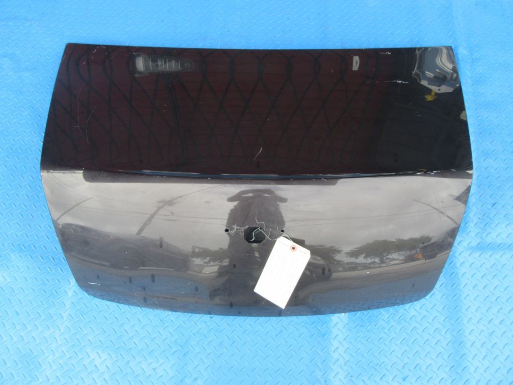 Bentley Continental Flying Spur trunk decklid #1009