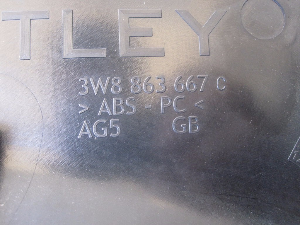 Bentley Continental Gt trunk left rear trim panel